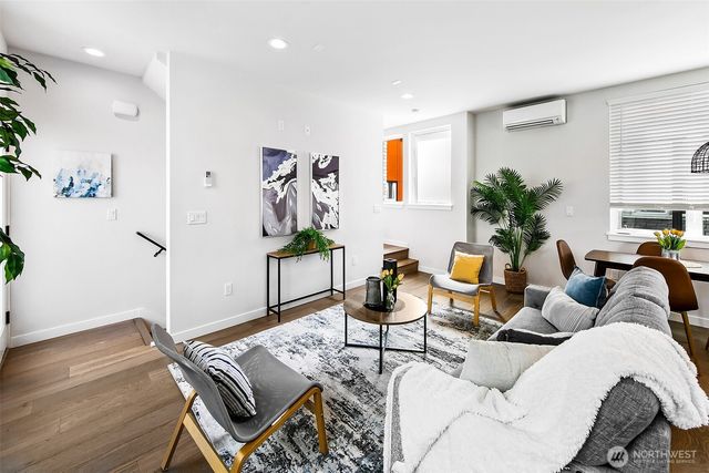 1525 C 17th Avenue S, Seattle, WA 98144