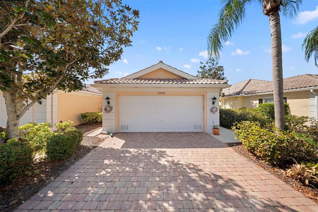 Image 1 of property listing at 5566 MODENA PLACE, Sarasota, FL 34238