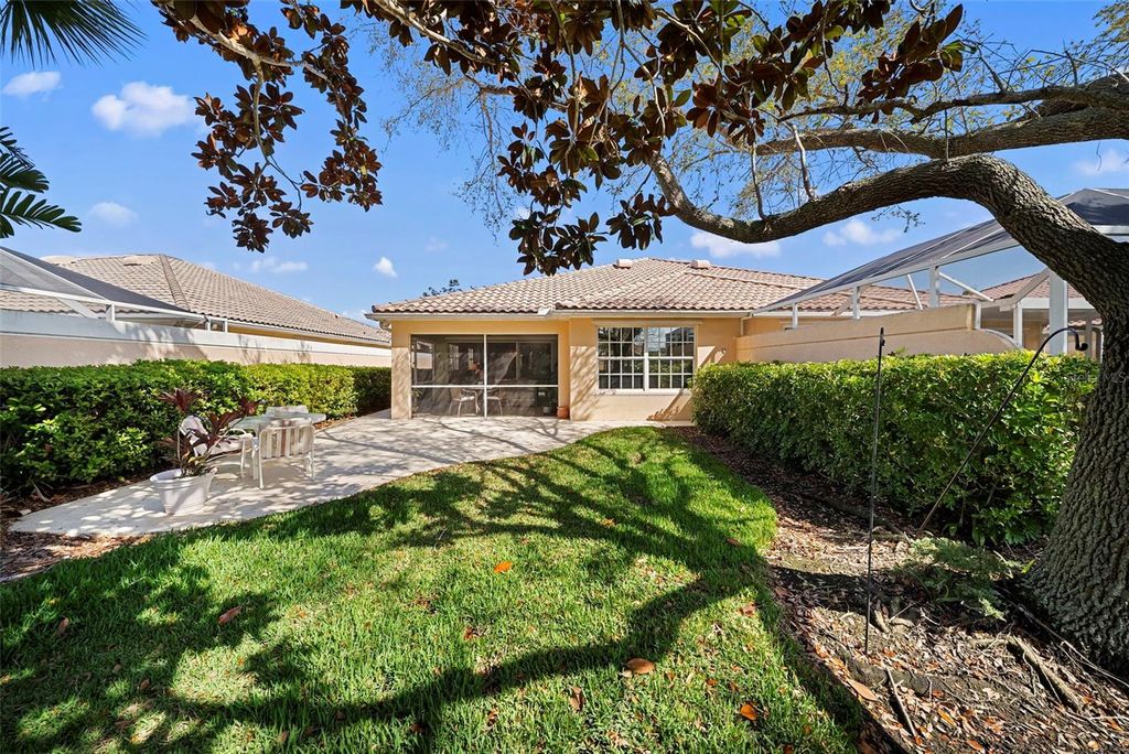 Image 23 of property listing at 5566 MODENA PLACE, Sarasota, FL 34238