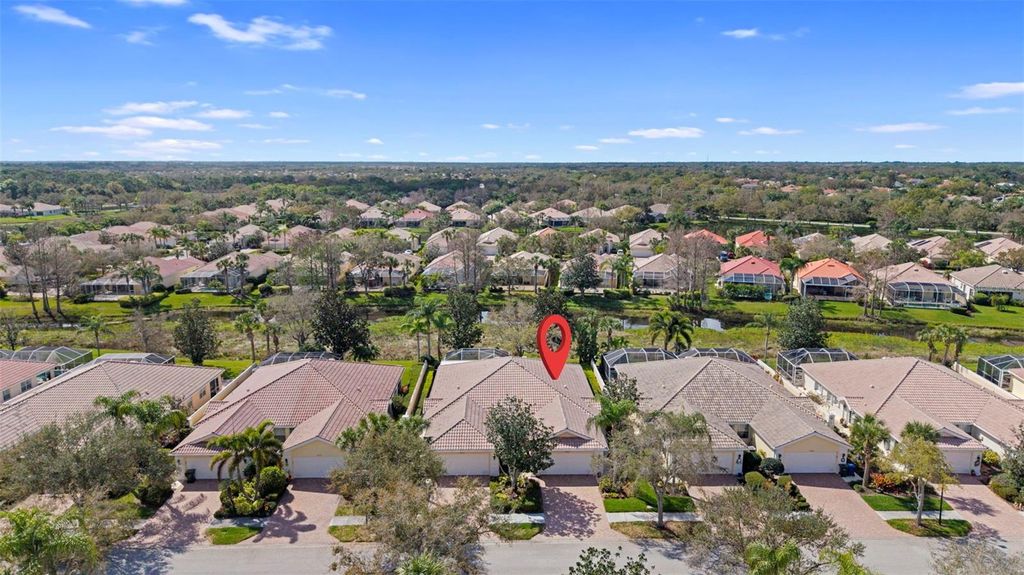 Image 26 of property listing at 5566 MODENA PLACE, Sarasota, FL 34238