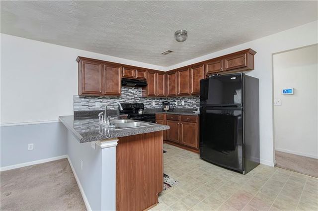 504 Simpson Place Drive, Forest Park, GA 30297