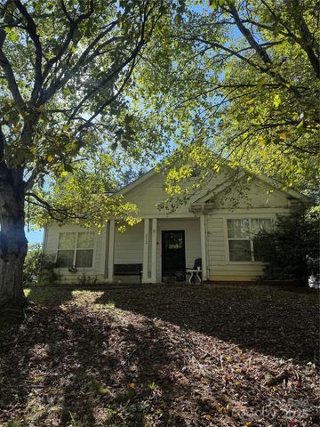 232 Cedarcroft Drive, Mooresville, NC 28115