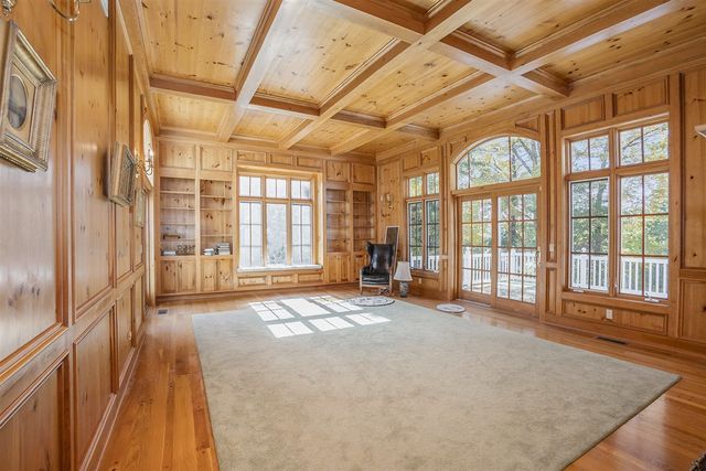 7540 Alaska Ridge, Alto, MI 49302