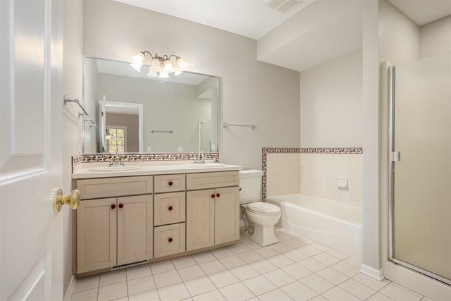 7540 Alaska Ridge, Alto, MI 49302