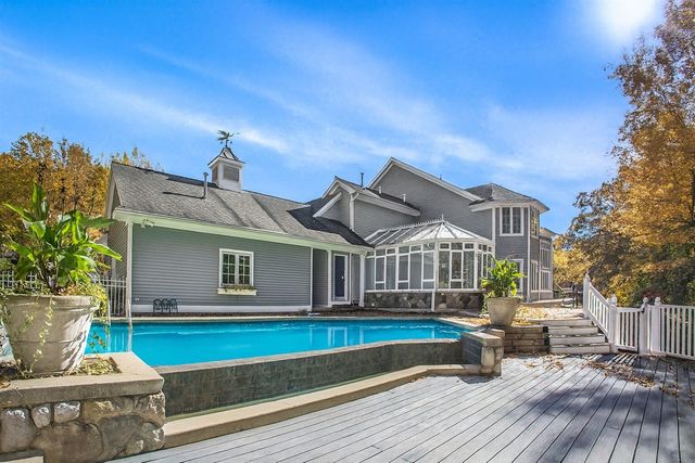 7540 Alaska Ridge, Alto, MI 49302