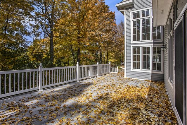 7540 Alaska Ridge, Alto, MI 49302