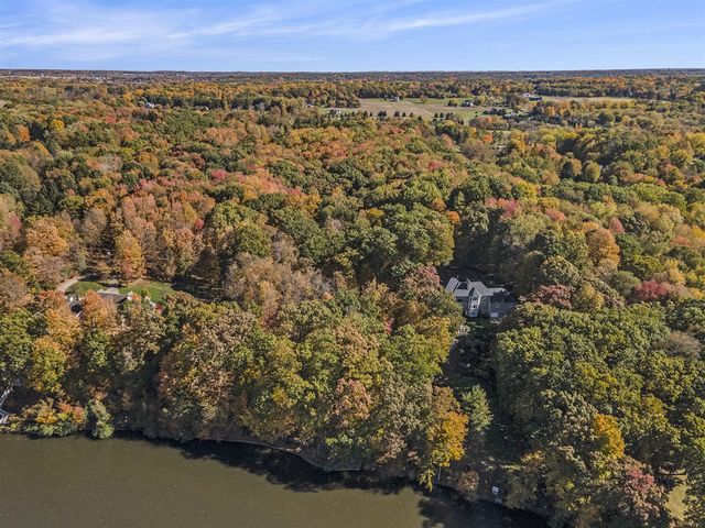 7540 Alaska Ridge, Alto, MI 49302