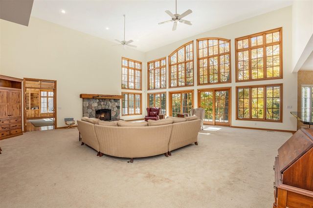 7540 Alaska Ridge, Alto, MI 49302