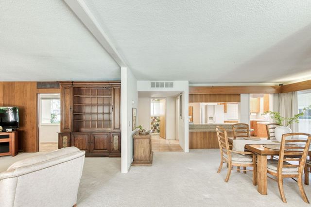 1449 W Barstow Avenue, Fresno, CA 93711