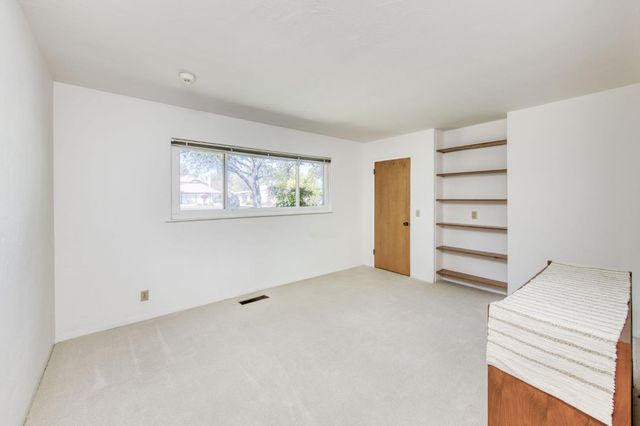 1449 W Barstow Avenue, Fresno, CA 93711