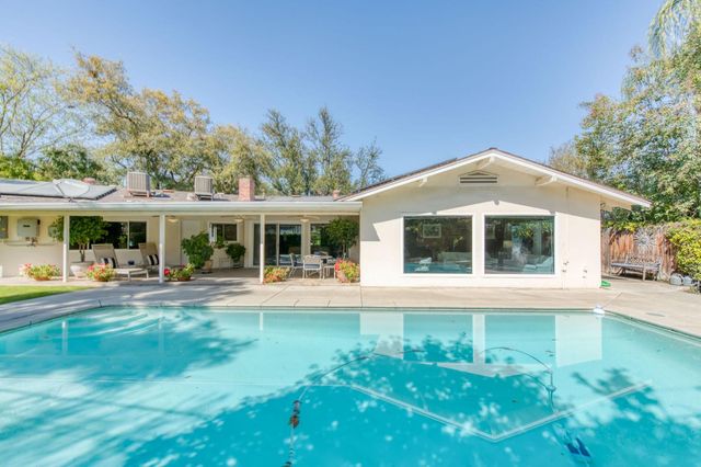 1449 W Barstow Avenue, Fresno, CA 93711