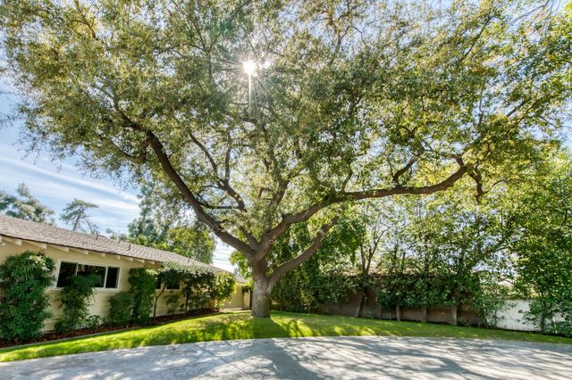 1449 W Barstow Avenue, Fresno, CA 93711