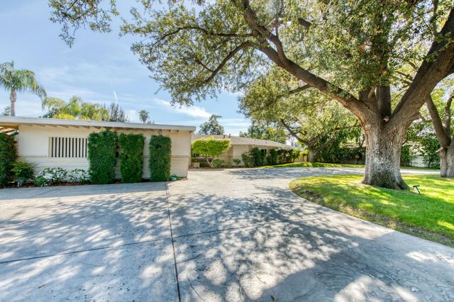 1449 W Barstow Avenue, Fresno, CA 93711