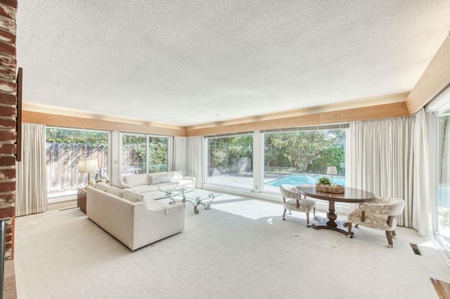 1449 W Barstow Avenue, Fresno, CA 93711