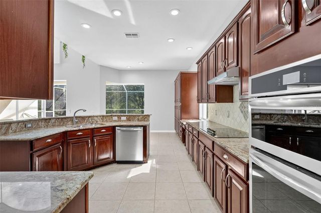10207 DEERCLIFF DRIVE, Tampa, FL 33647