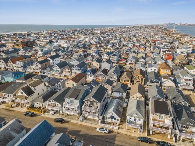 87 Arizona Avenue, Long Beach, NY 11561