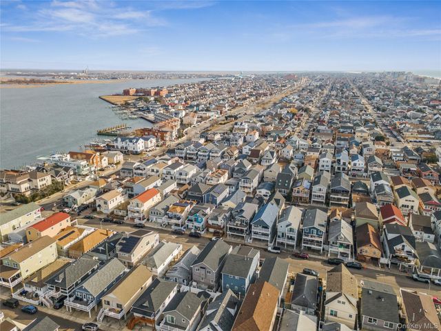 87 Arizona Avenue, Long Beach, NY 11561