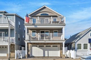 87 Arizona Avenue, Long Beach, NY 11561