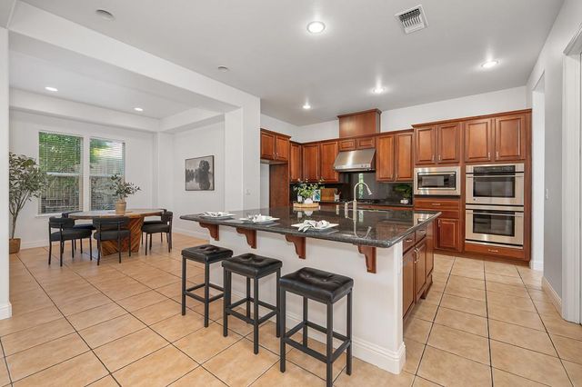 4924 Village Green Dr, El Dorado Hills, CA 95762