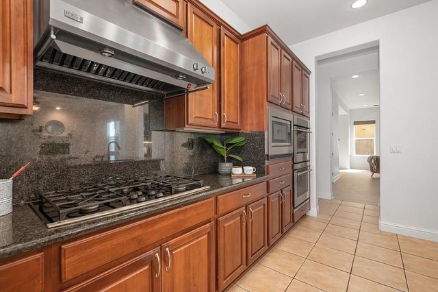 4924 Village Green Dr, El Dorado Hills, CA 95762