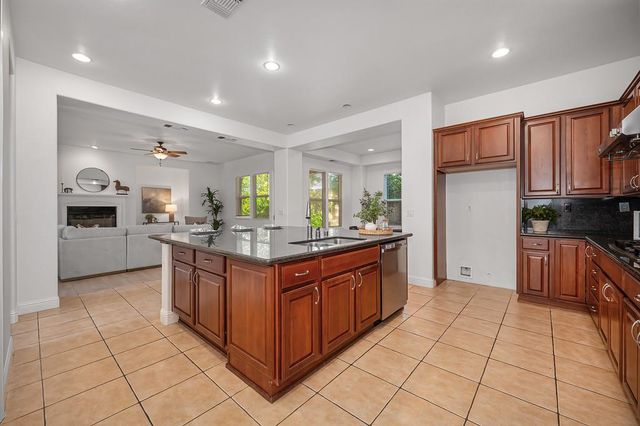 4924 Village Green Dr, El Dorado Hills, CA 95762
