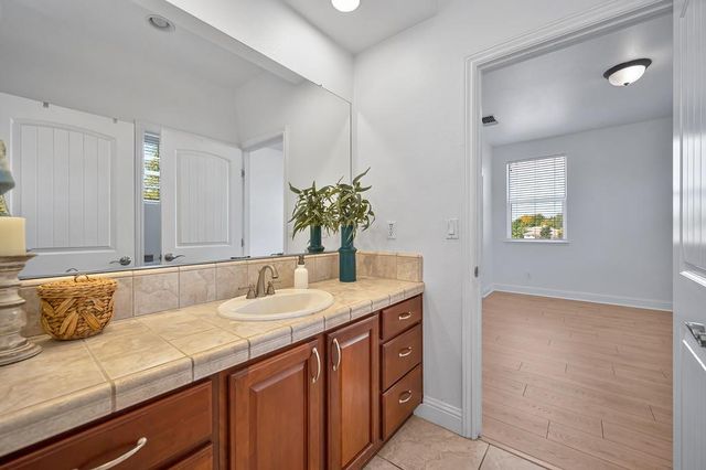 4924 Village Green Dr, El Dorado Hills, CA 95762