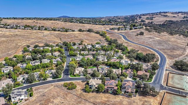 4924 Village Green Dr, El Dorado Hills, CA 95762
