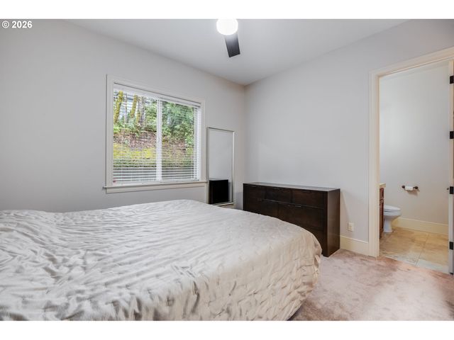 1880 Nw DEETTE Dr, Portland, OR 97229