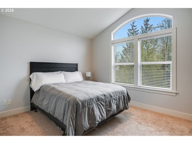 1880 Nw DEETTE Dr, Portland, OR 97229