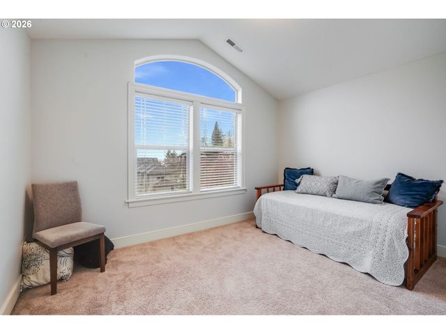 1880 Nw DEETTE Dr, Portland, OR 97229