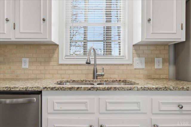 606 barrington Way, Lynchburg, VA 24502