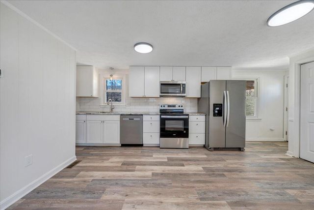 1572 Little Catawba Creek RD, Troutville, VA 24175