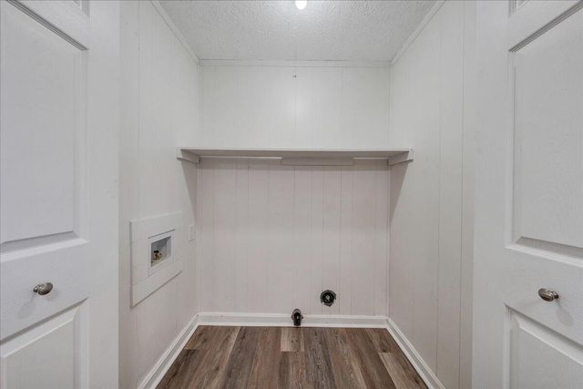 1572 Little Catawba Creek RD, Troutville, VA 24175