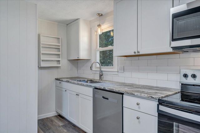 1572 Little Catawba Creek RD, Troutville, VA 24175