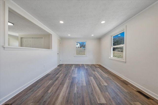 1572 Little Catawba Creek RD, Troutville, VA 24175