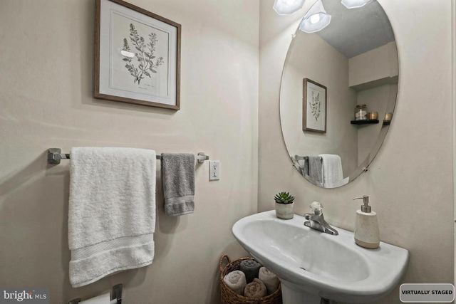 735 PAREV WAY, Upper Marlboro, MD 20774