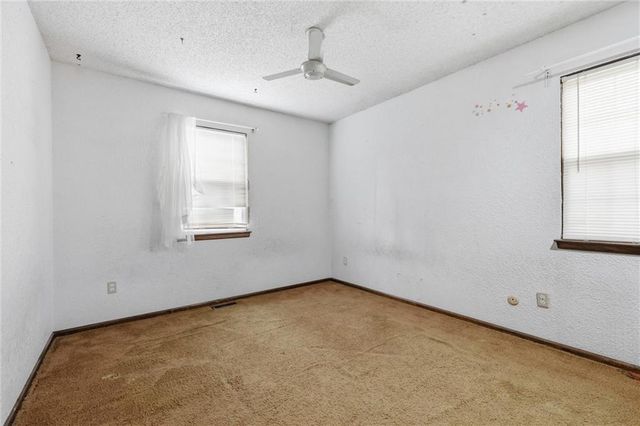 2741 S 53rd Terrace, Kansas City, KS 66106