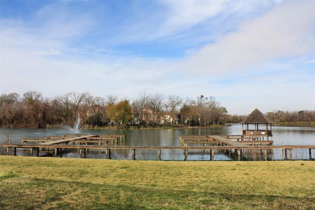 164 Flamingo Island Drive, Missouri City, TX 77459