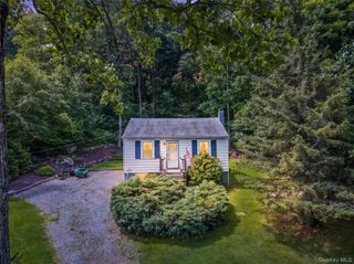 19 Oak Ridge Drive, Putnam Valley, NY 10579
