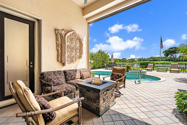 7510 Blue Heron Way, West Palm Beach, FL 33412