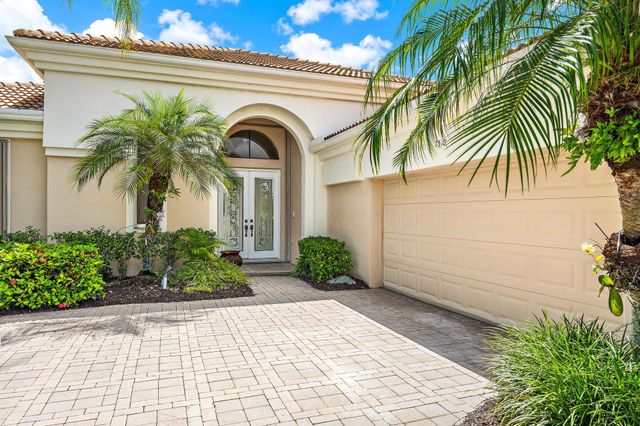 7510 Blue Heron Way, West Palm Beach, FL 33412