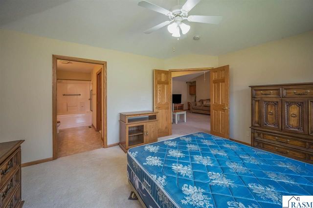 117 Cardinal Drive, Mankato, MN 56001