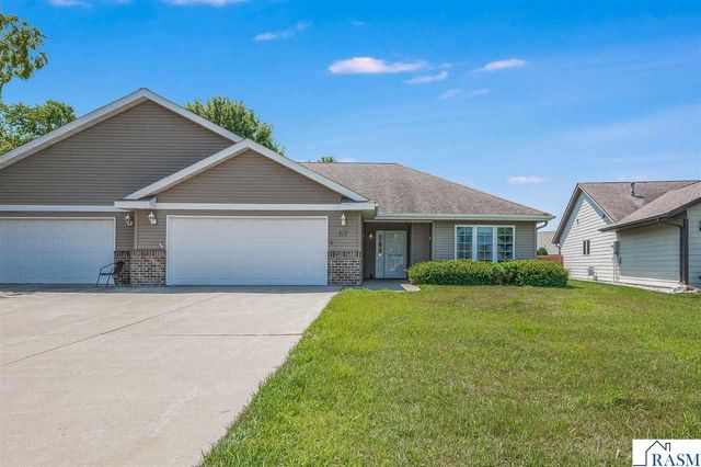 117 Cardinal Drive, Mankato, MN 56001