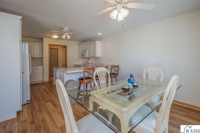 117 Cardinal Drive, Mankato, MN 56001