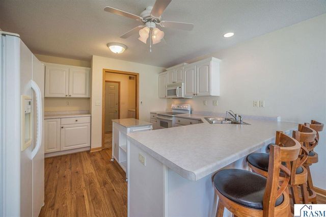 117 Cardinal Drive, Mankato, MN 56001