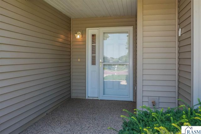 117 Cardinal Drive, Mankato, MN 56001