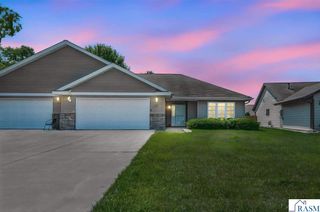117 Cardinal Drive, Mankato, MN 56001