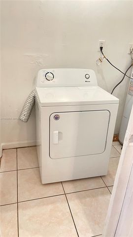 4760 SW 66th Ter, Davie, FL 33314