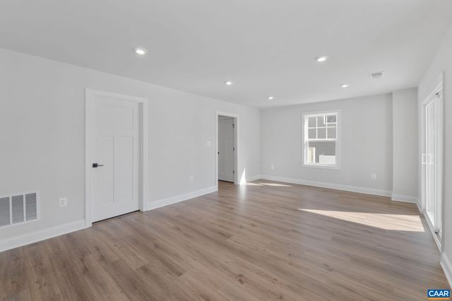 3048 FARROW CIR, Charlottesville, VA 22901