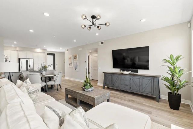 1105 S. Cleveland Street 311, Oceanside, CA 92054